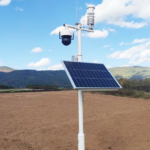 7-in-1 Weather Station for Urban Meteorological Monitoring